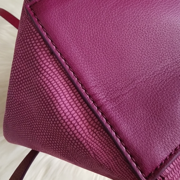 Fossil Magenta Textured Tote Bag - Picture 12 of 14